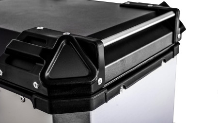Комплект алюминиевых кофров X-CAPE-650 Комплект алюминиевых кофров X-CAPE-650