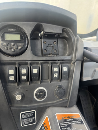 Б/У багги BRP Can-am Commander 1000 LTD