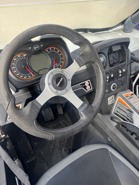 Б/У багги BRP Can-am Commander 1000 LTD