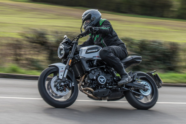 Мотоцикл Moto Morini Seiemmezzo STR