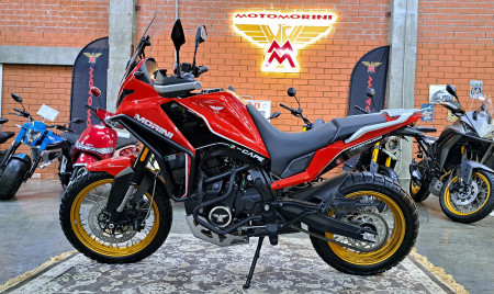 Мотоцикл X-CAPE (GOLD EDITION 650X)