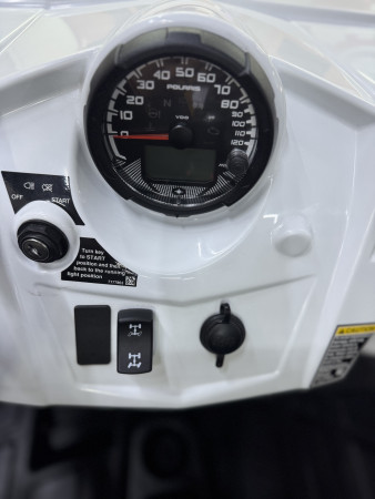 Багги  Polaris RZR 570